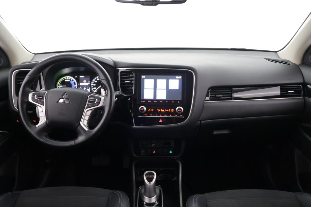 MITSUBISHI OUTLANDER PHEV 2021