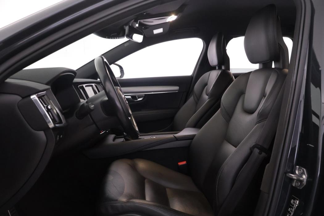VOLVO V90 2018