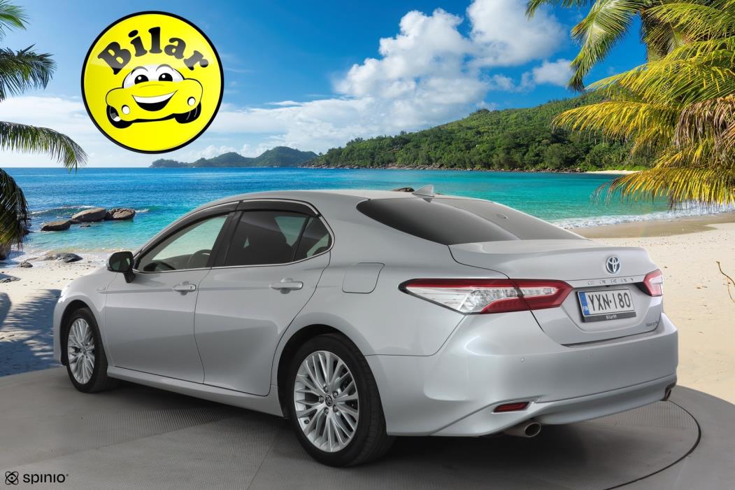 TOYOTA Camry 2021
