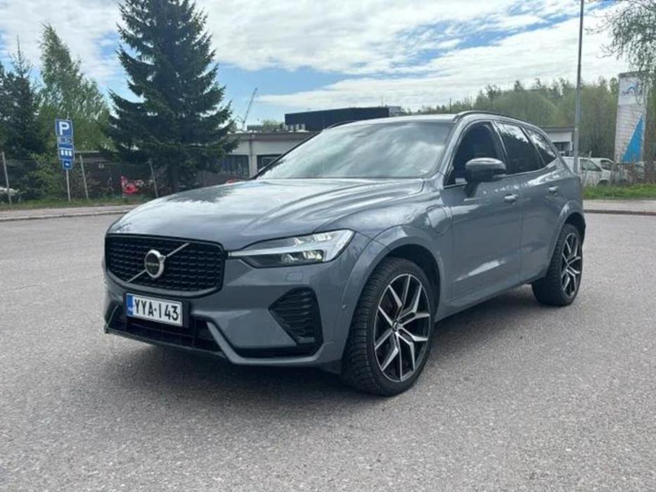 VOLVO XC60 2023