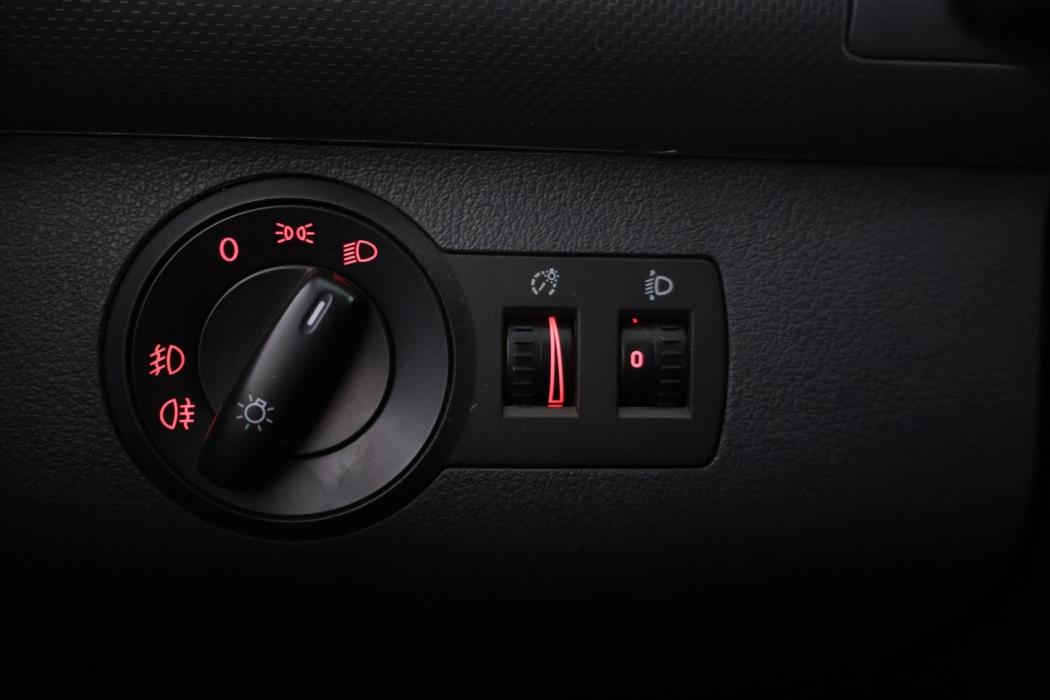 VOLKSWAGEN Caddy Maxi 2008
