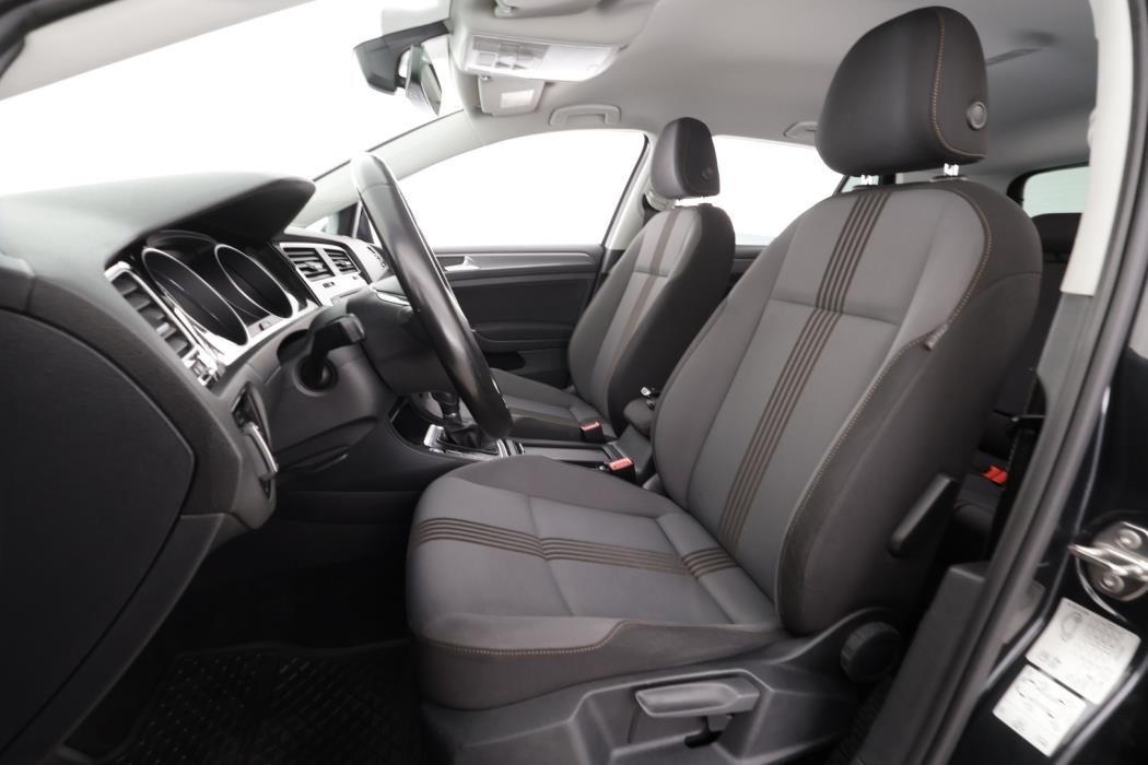 VOLKSWAGEN Golf 2017