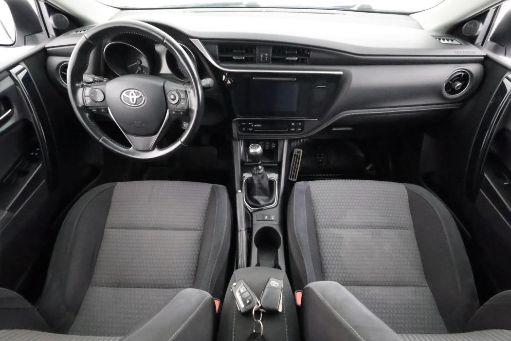 TOYOTA Auris 2018