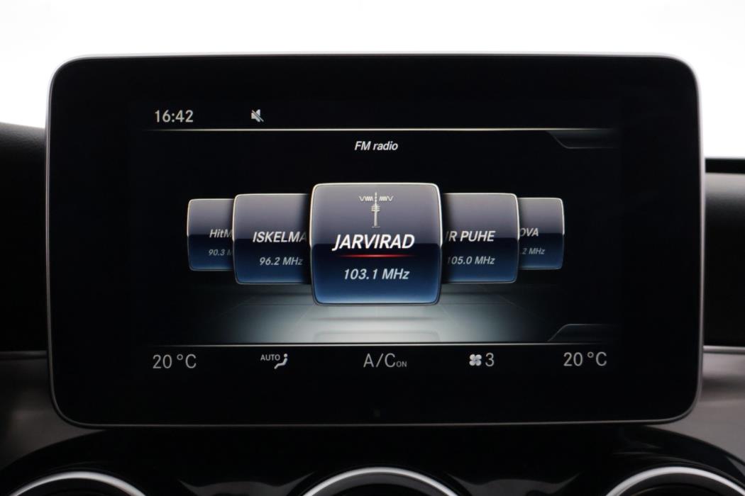 MERCEDES-BENZ C 2015