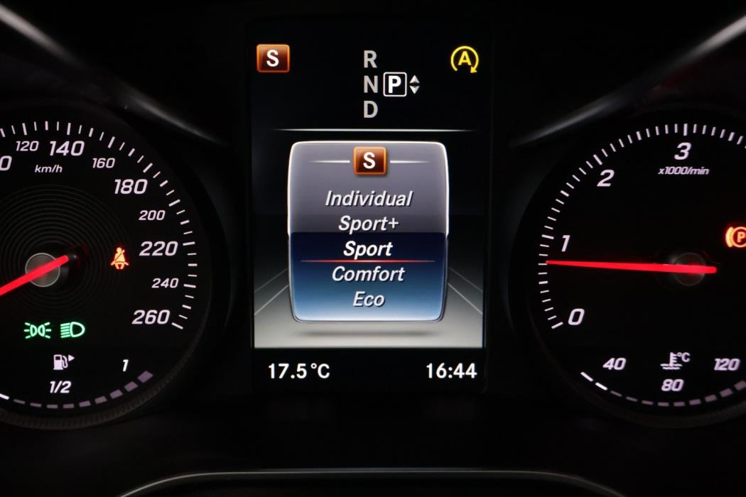 MERCEDES-BENZ C 2015