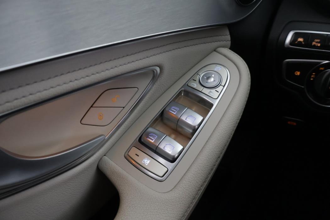 MERCEDES-BENZ C 2015