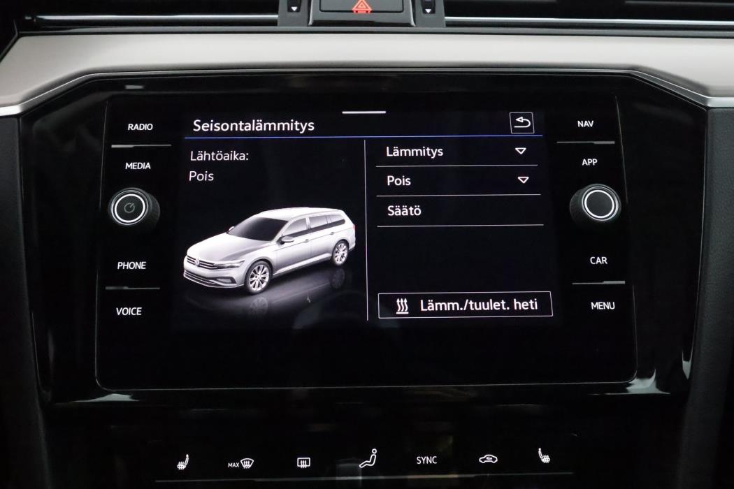 VOLKSWAGEN Passat 2022