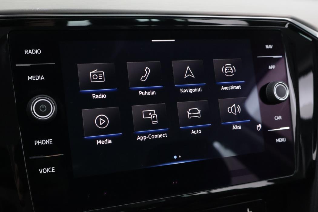 VOLKSWAGEN Passat 2022