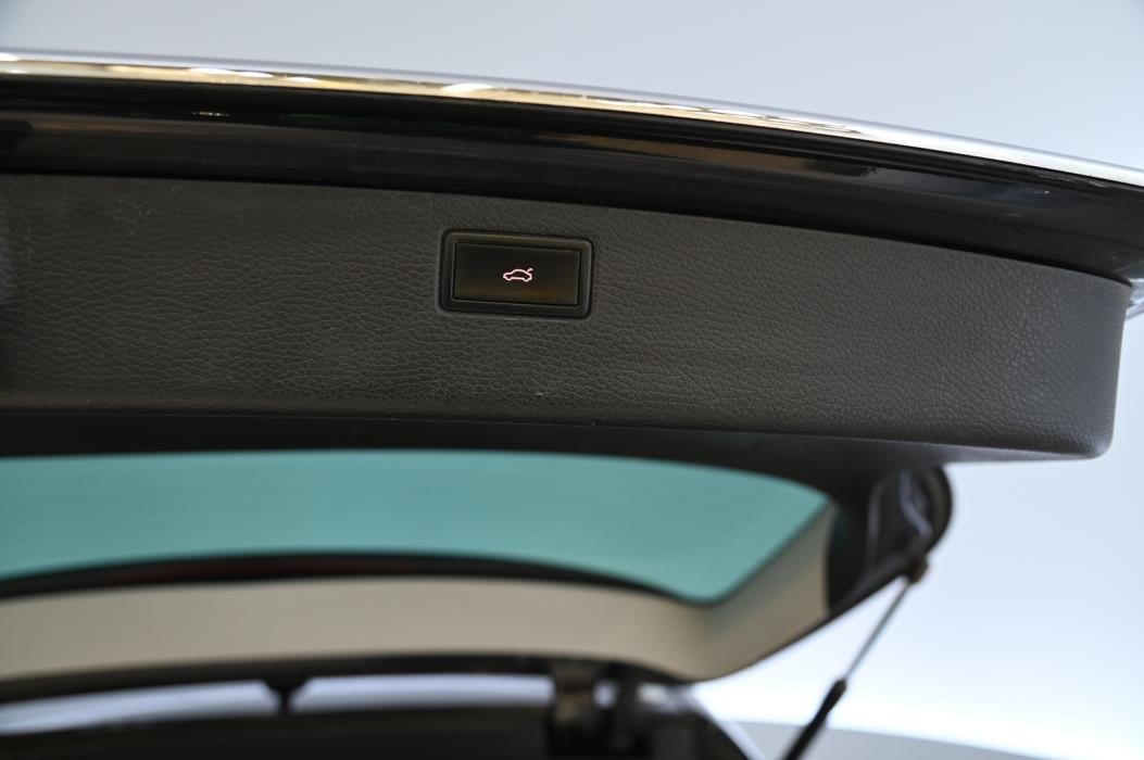 VOLKSWAGEN Passat 2010