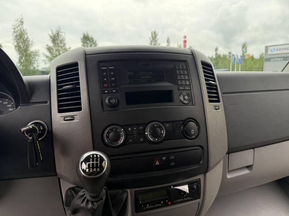 VOLKSWAGEN Crafter 2014