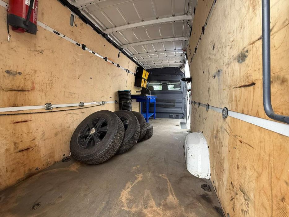 VOLKSWAGEN Crafter 2014