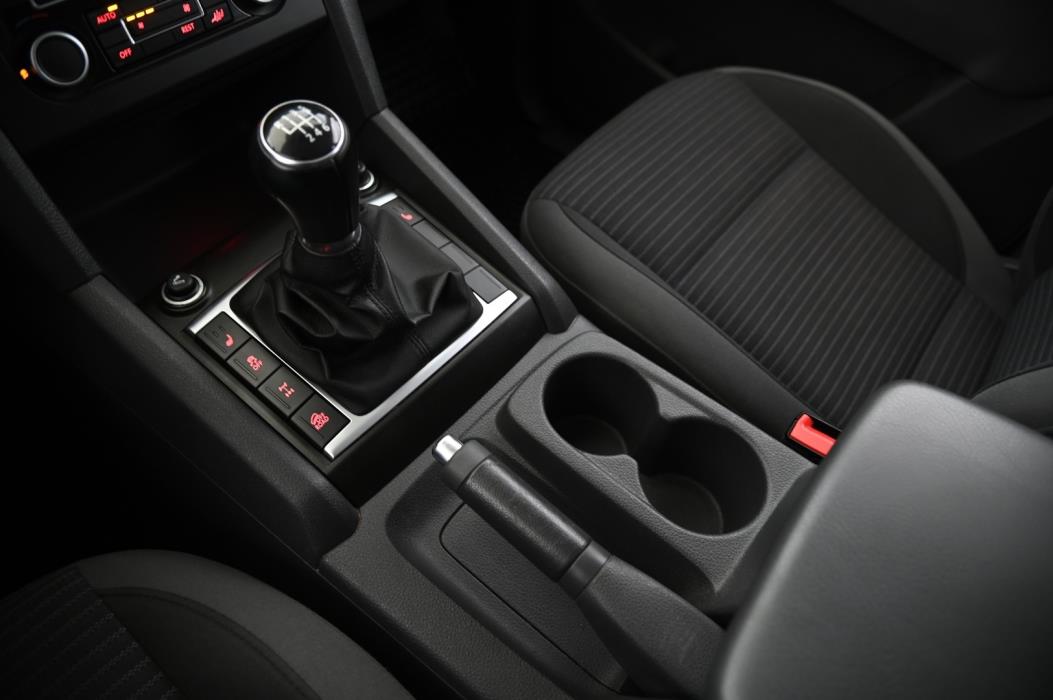 VOLKSWAGEN Amarok 2012