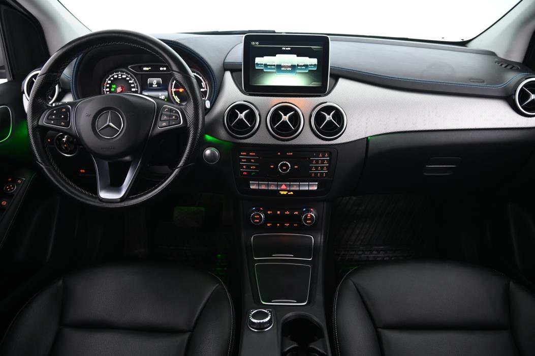 MERCEDES-BENZ B 2015