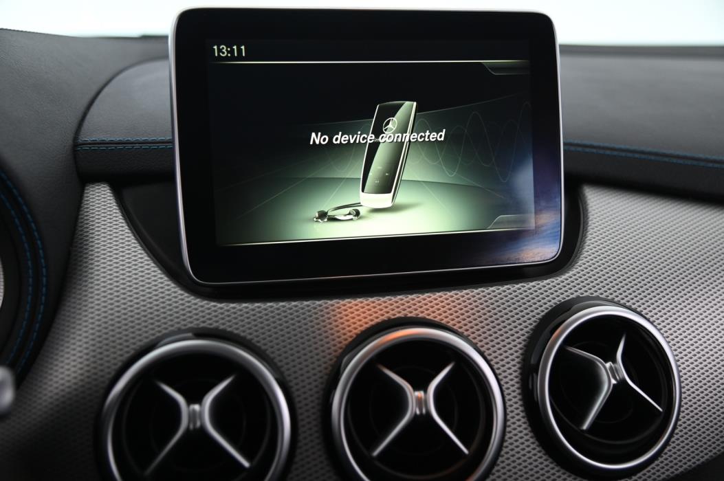 MERCEDES-BENZ B 2015