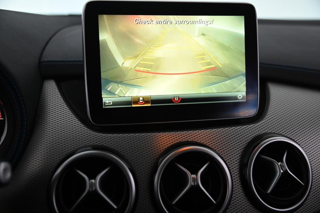 MERCEDES-BENZ B 2015