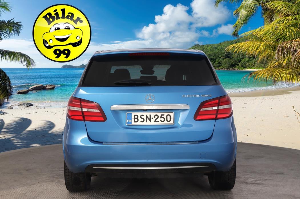 MERCEDES-BENZ B 2015