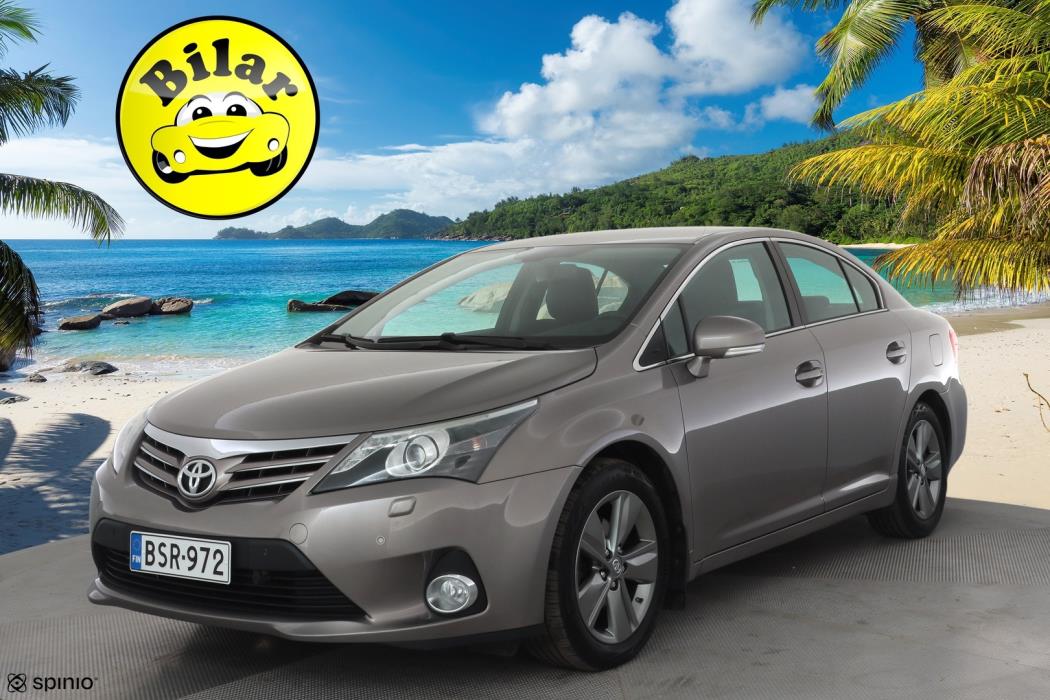TOYOTA Avensis 2015