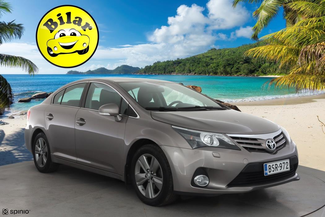 TOYOTA Avensis 2015