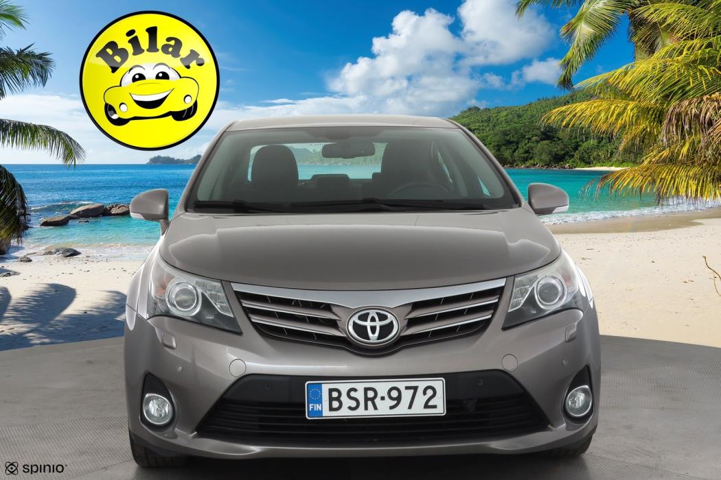 TOYOTA Avensis 2015