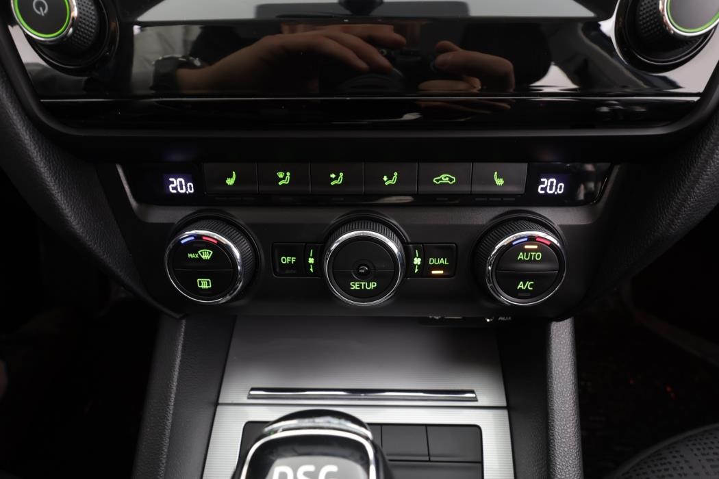 SKODA Octavia 2015