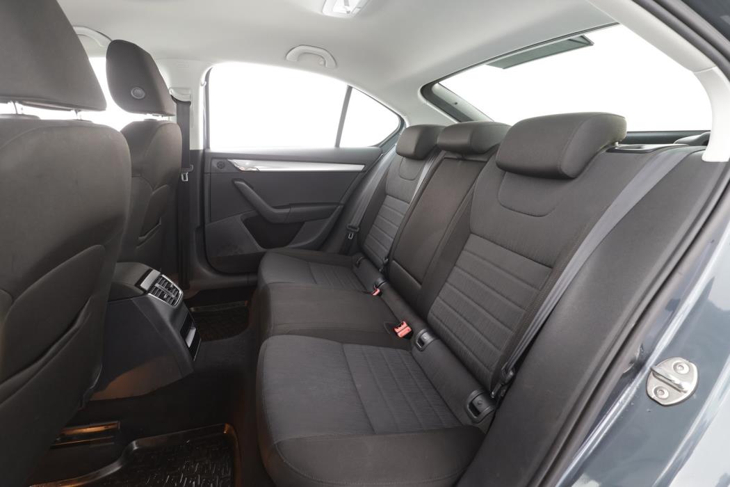 SKODA Octavia 2015