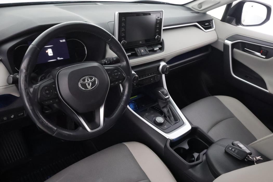 TOYOTA RAV4 2019