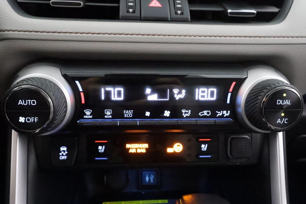 TOYOTA RAV4 2019