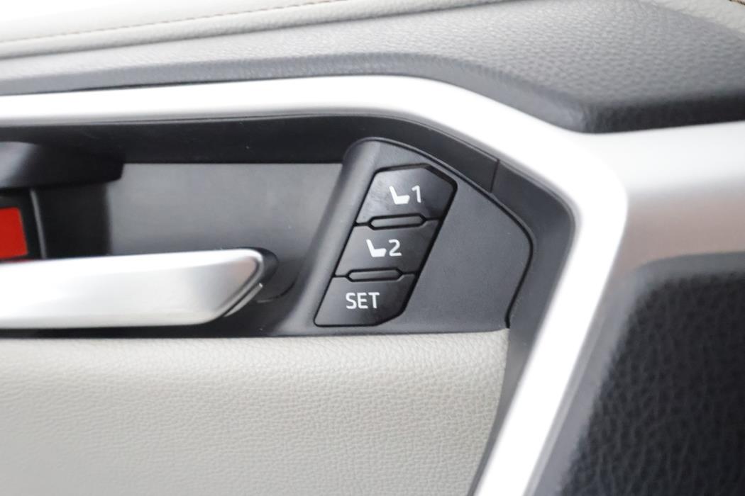 TOYOTA RAV4 2019