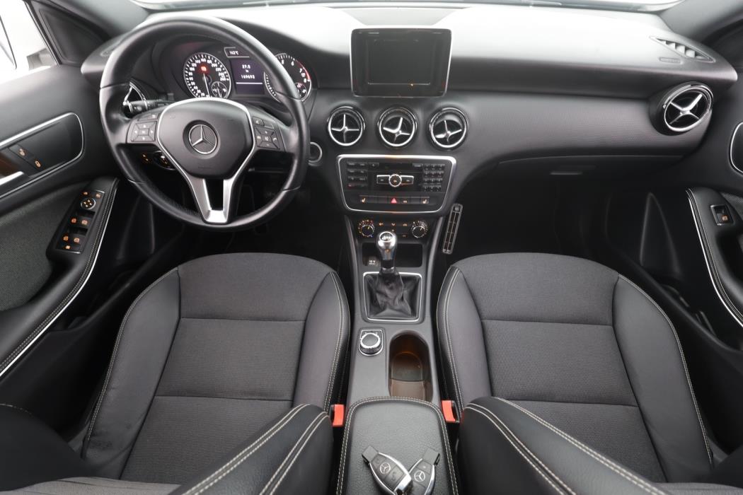 MERCEDES-BENZ A 2013