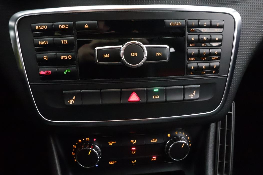 MERCEDES-BENZ A 2013