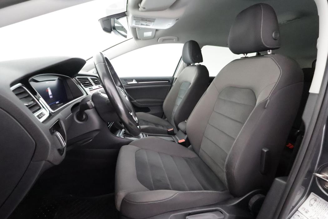 VOLKSWAGEN Golf 2017