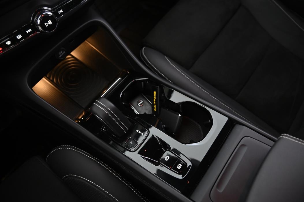 VOLVO XC40 2019