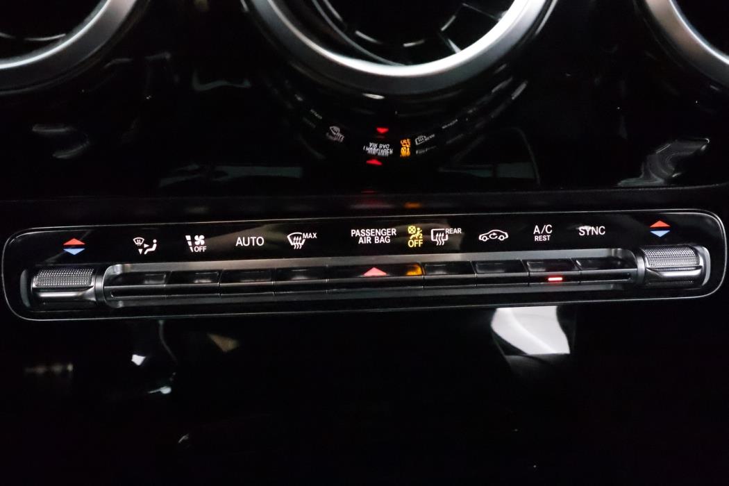 MERCEDES-BENZ A 2019