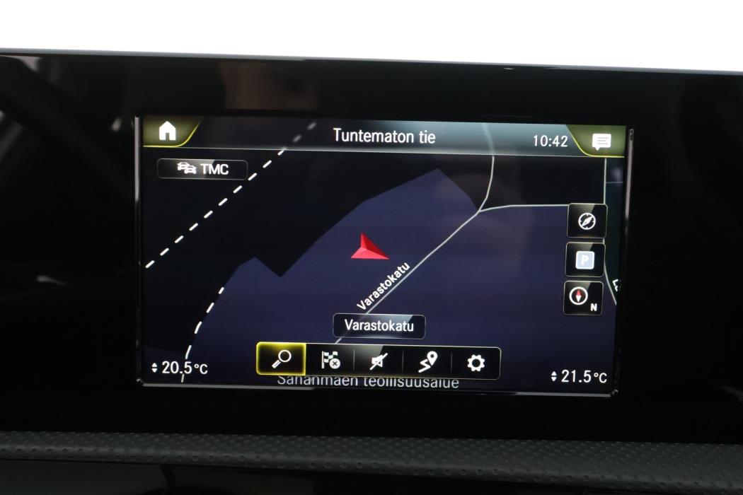 MERCEDES-BENZ A 2019