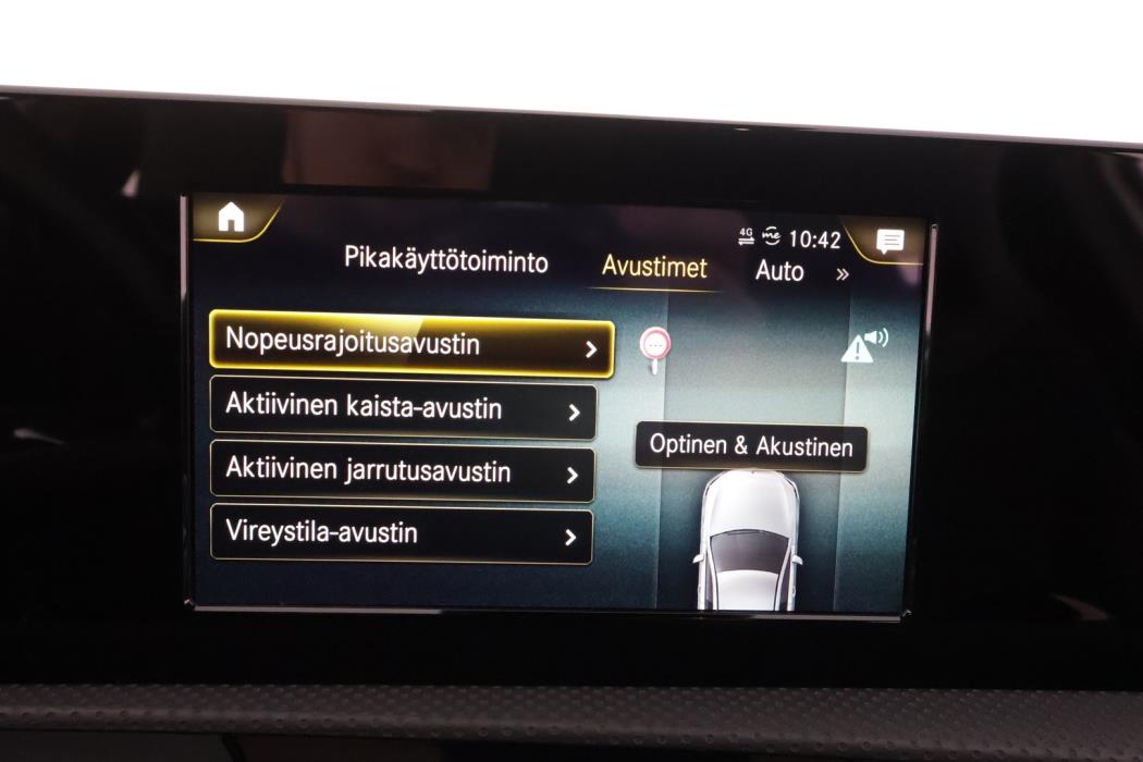 MERCEDES-BENZ A 2019