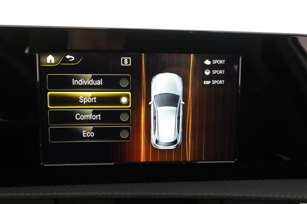 MERCEDES-BENZ A 2019