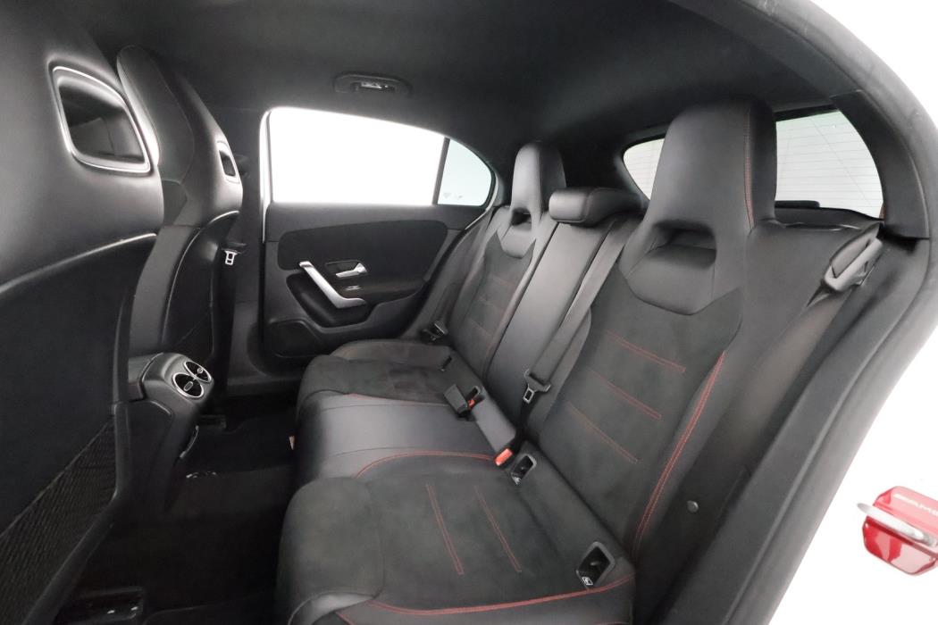 MERCEDES-BENZ A 2019