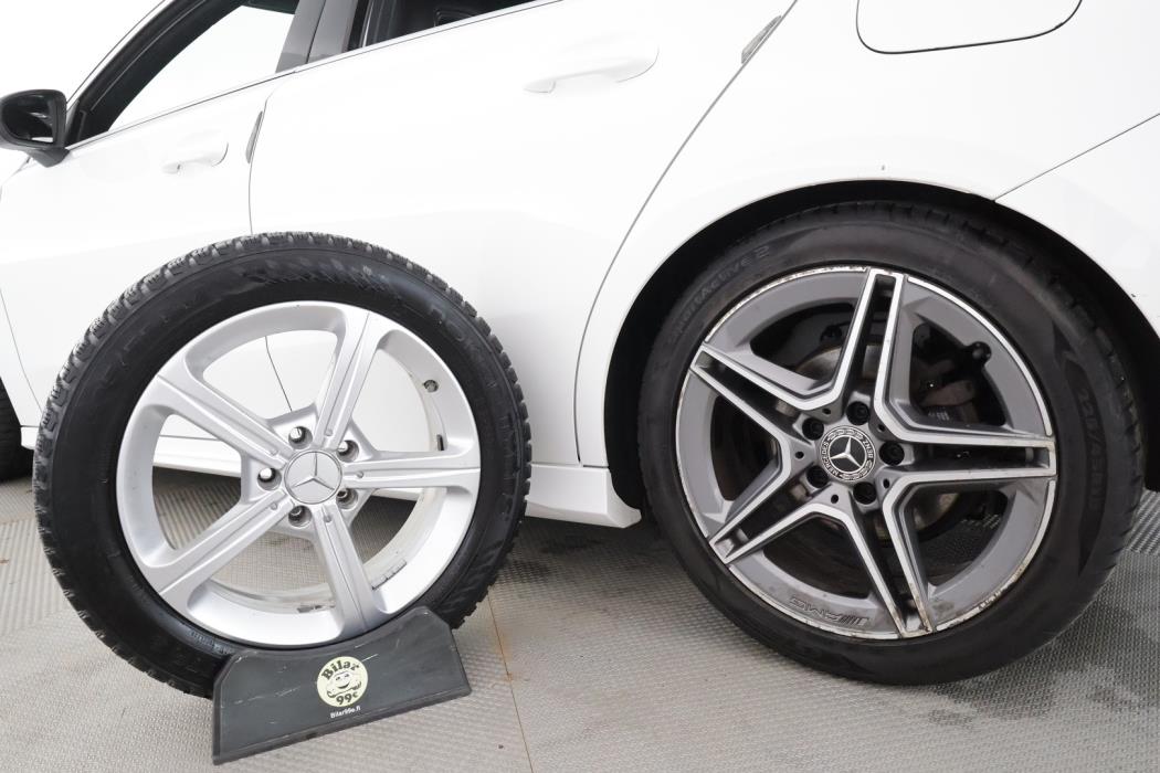 MERCEDES-BENZ A 2019