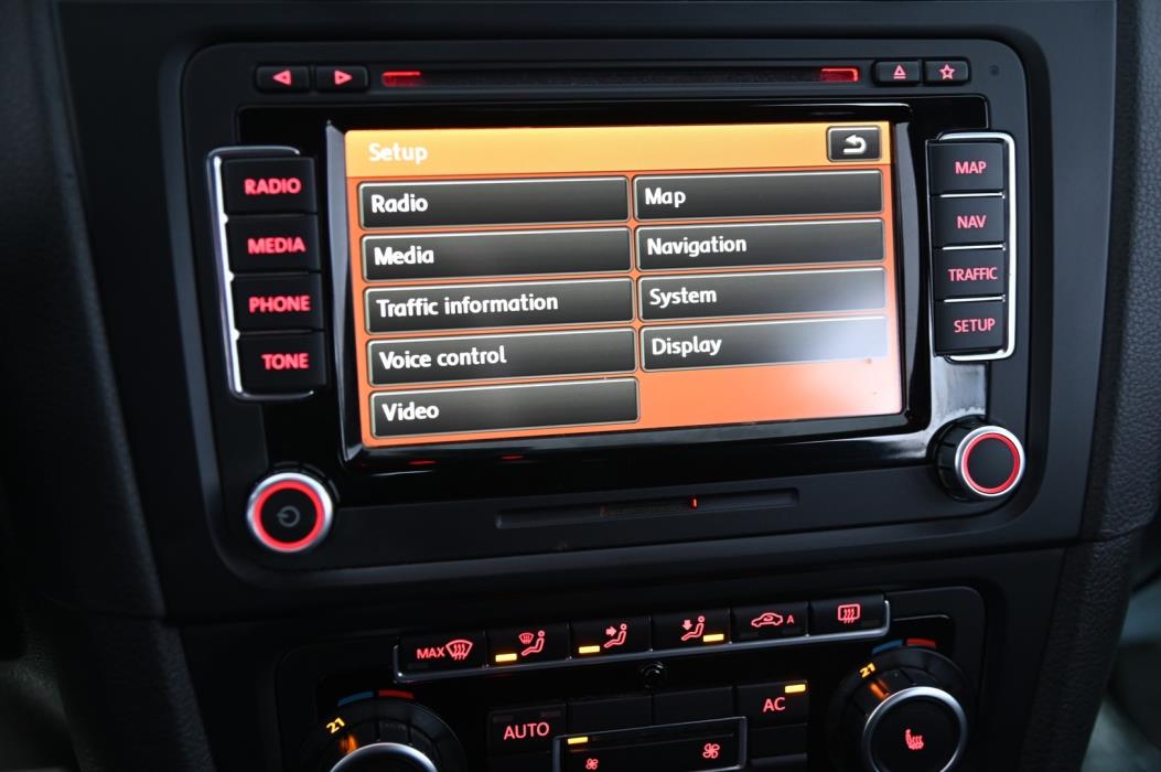 VOLKSWAGEN Golf 2010