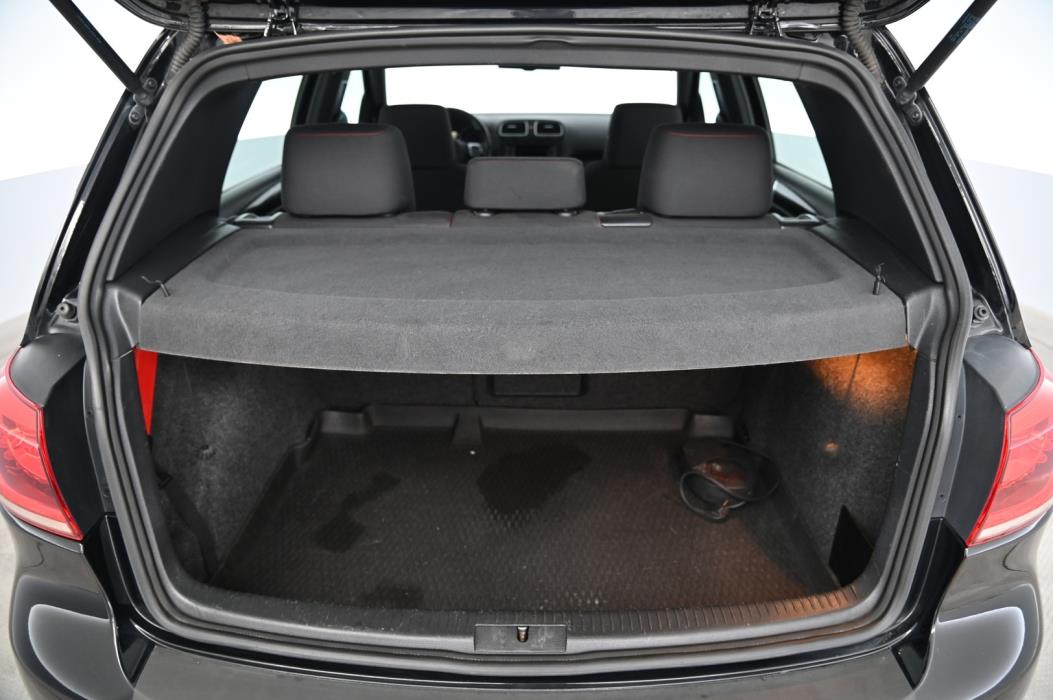 VOLKSWAGEN Golf 2010