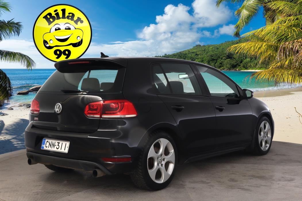 VOLKSWAGEN Golf 2010