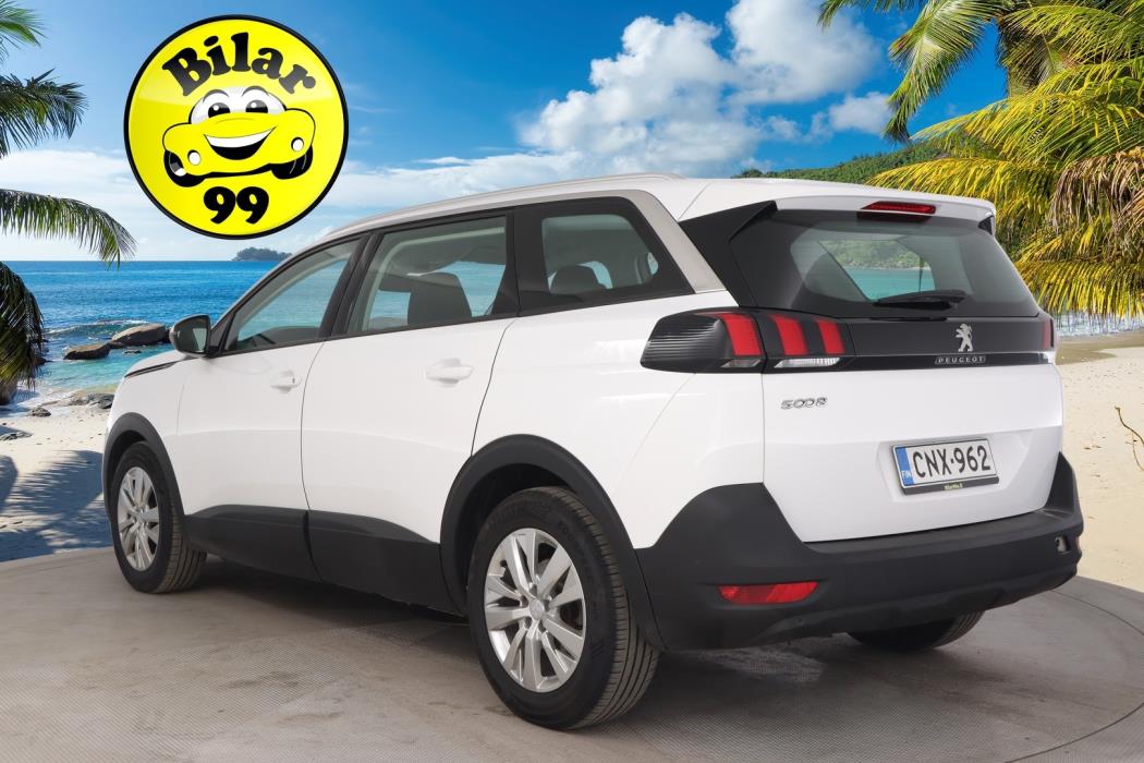 PEUGEOT 5008 2020
