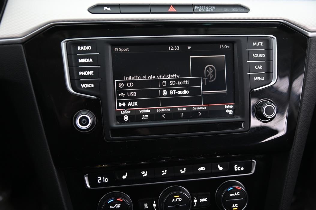 VOLKSWAGEN PASSAT 2016