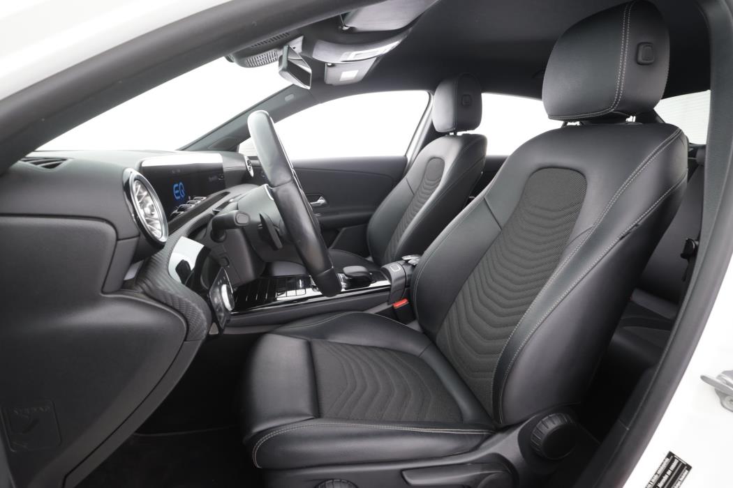 MERCEDES-BENZ A 2021