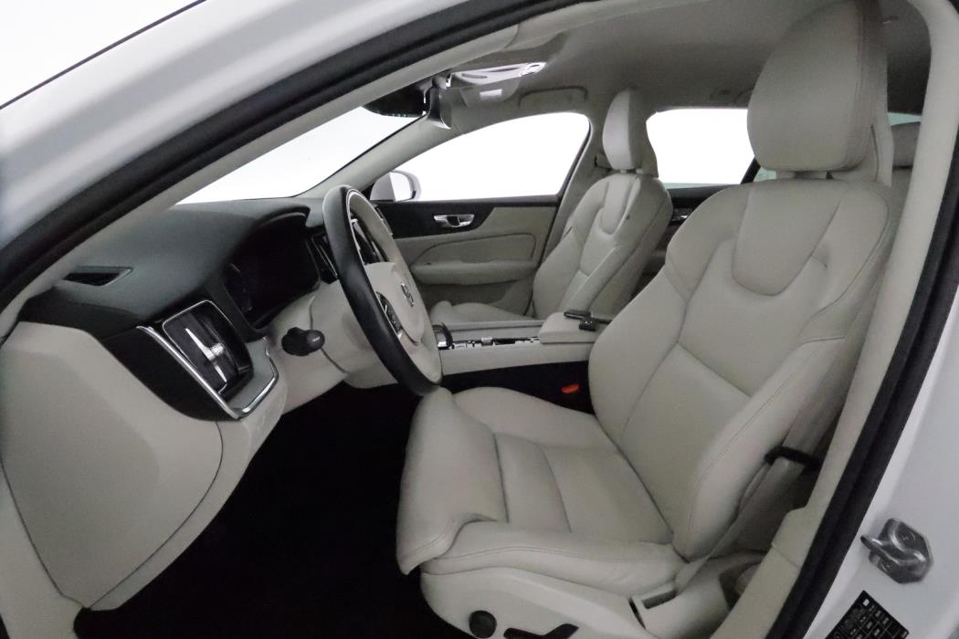 VOLVO V60 Cross Country 2022