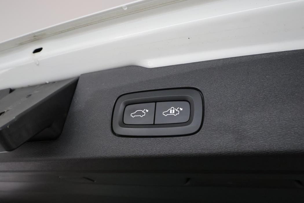 VOLVO V60 Cross Country 2022