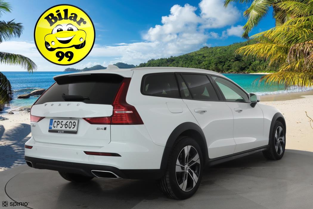 VOLVO V60 Cross Country 2022