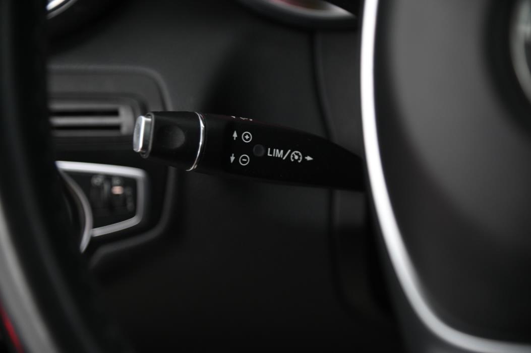 MERCEDES-BENZ C 2016