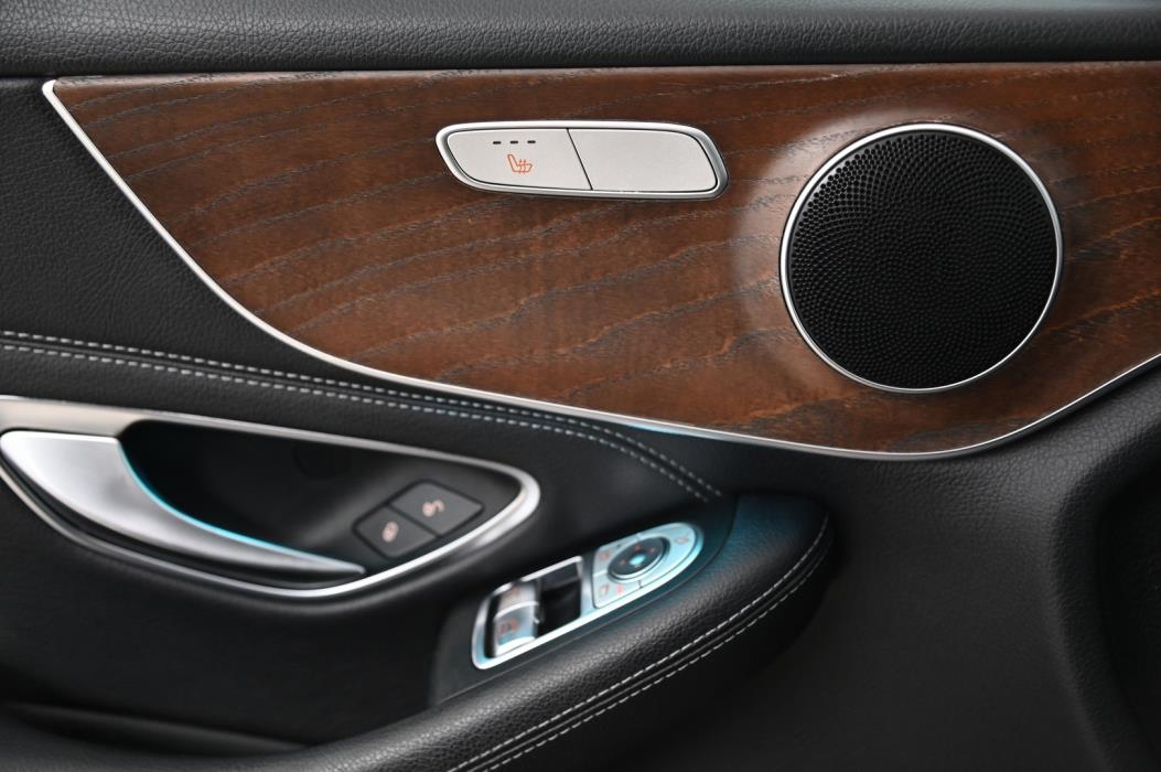 MERCEDES-BENZ C 2016