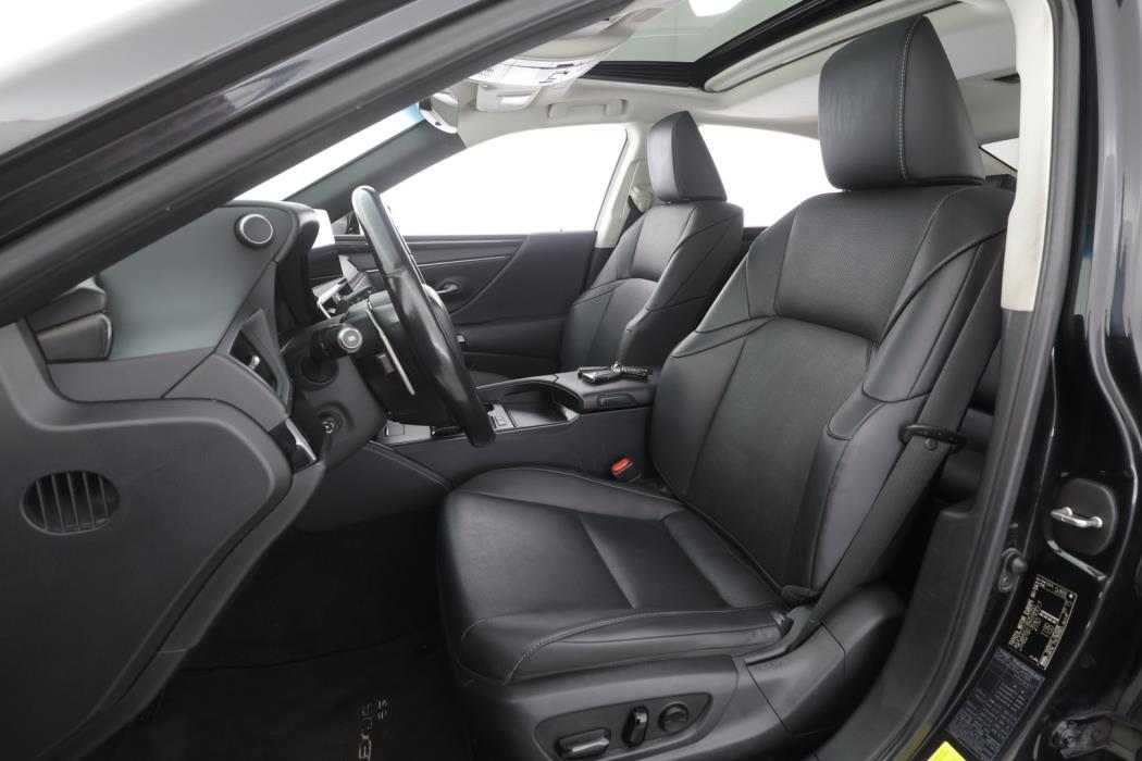 LEXUS ES 2023